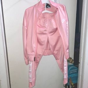 Like new Nike Track suit size 5